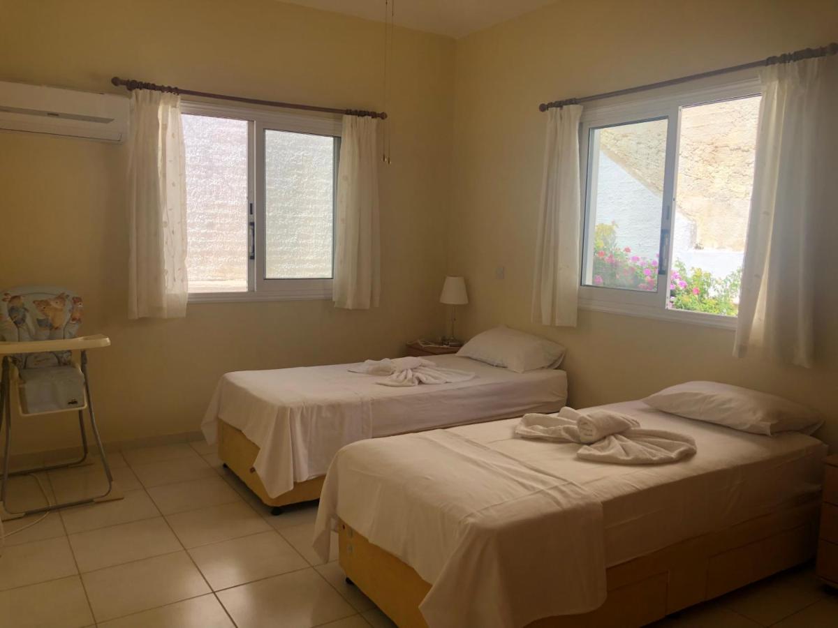 Peyia Palm Villa بافوس المظهر الخارجي الصورة